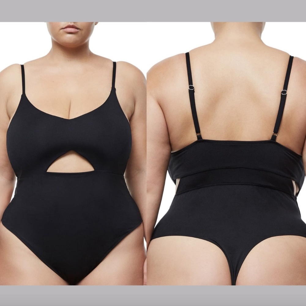 NEW $140 Good American Front Cutout V-neck Camisole Thong Bodysuit in Black SZ 5